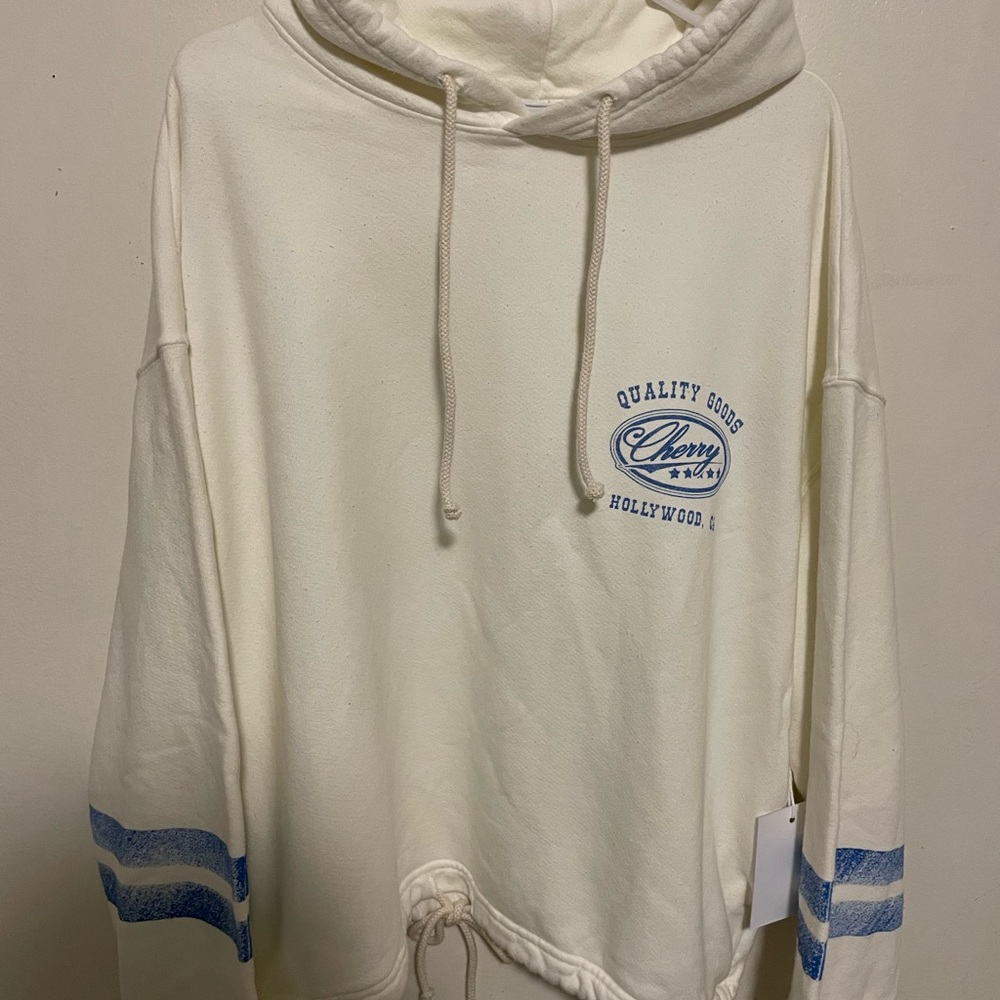 Cherry La sweater